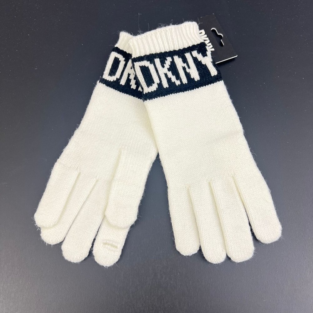 DKNY Women's Ivy Winter Gloves White Logo Gloves Size 0S Touch Screen Texting
